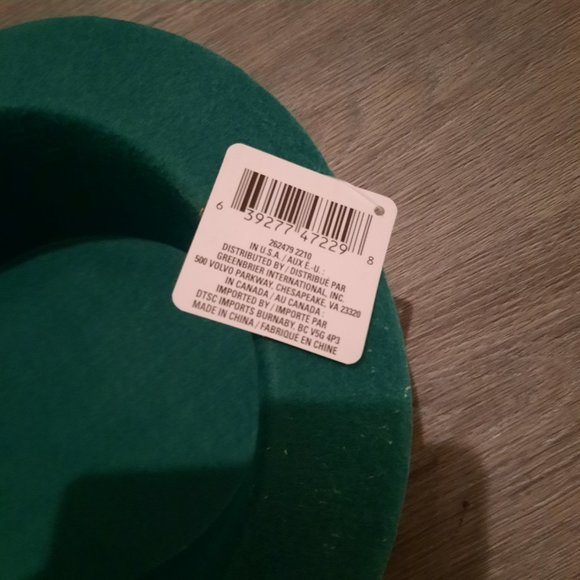 Saint Patrick Hat - Picture 3 of 3